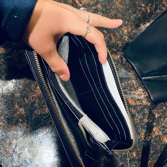 Brand new Kendra Scott wallet black - Picture 4 of 6